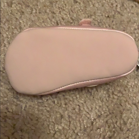 NWT Carter’s bunny Easter Halloween crib shoes - Picture 2 of 4